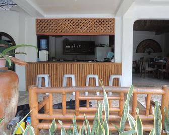 New Ocean Terrace Beach Resort - Santander - Bar