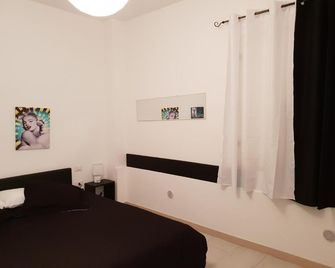 Red Ginger - Oristano - Bedroom