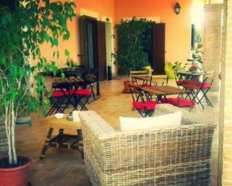 Villa Elegance - Ladispoli - Patio