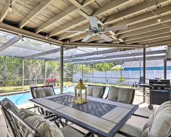 Lavish Holiday Home with Lanai and Heated Outdoor Pool - Holiday - Patio