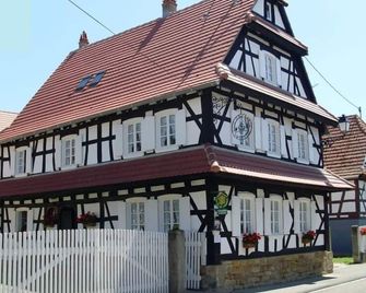 Gîtes et chambres d'hôtes Maison Ungerer - Hunspach - Building