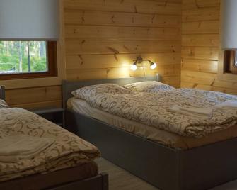 A Family-Friendly Cottage With Sauna - Kuru - Bedroom