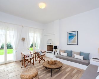 Serviced Twin Villas L Sea Views L Valmas Beach - Ios - Living room