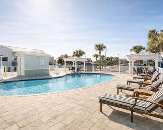 Destin Inn and Suites - Destin - Alberca