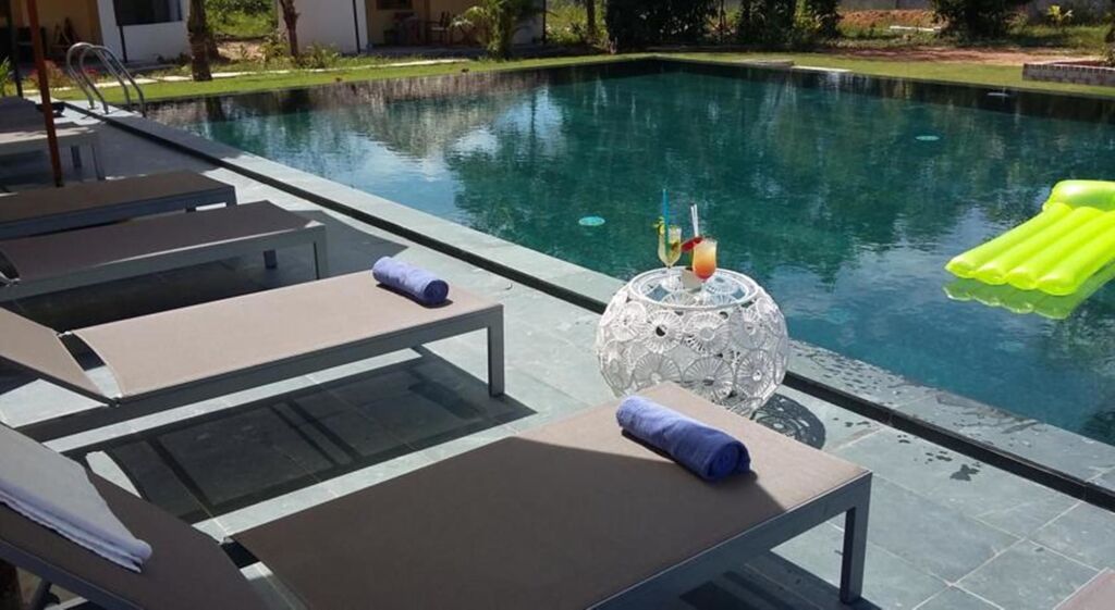 ننيلا فروت فارم بانجالو