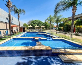 Sandors Motor Inn - Mildura - Uima-allas