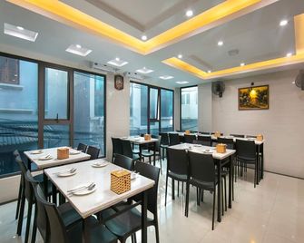 Nhan Hoa Hotel - האנוי - מסעדה