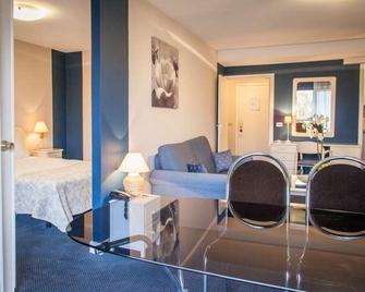First Euroflat Hotel - Brüssel - Wohnzimmer