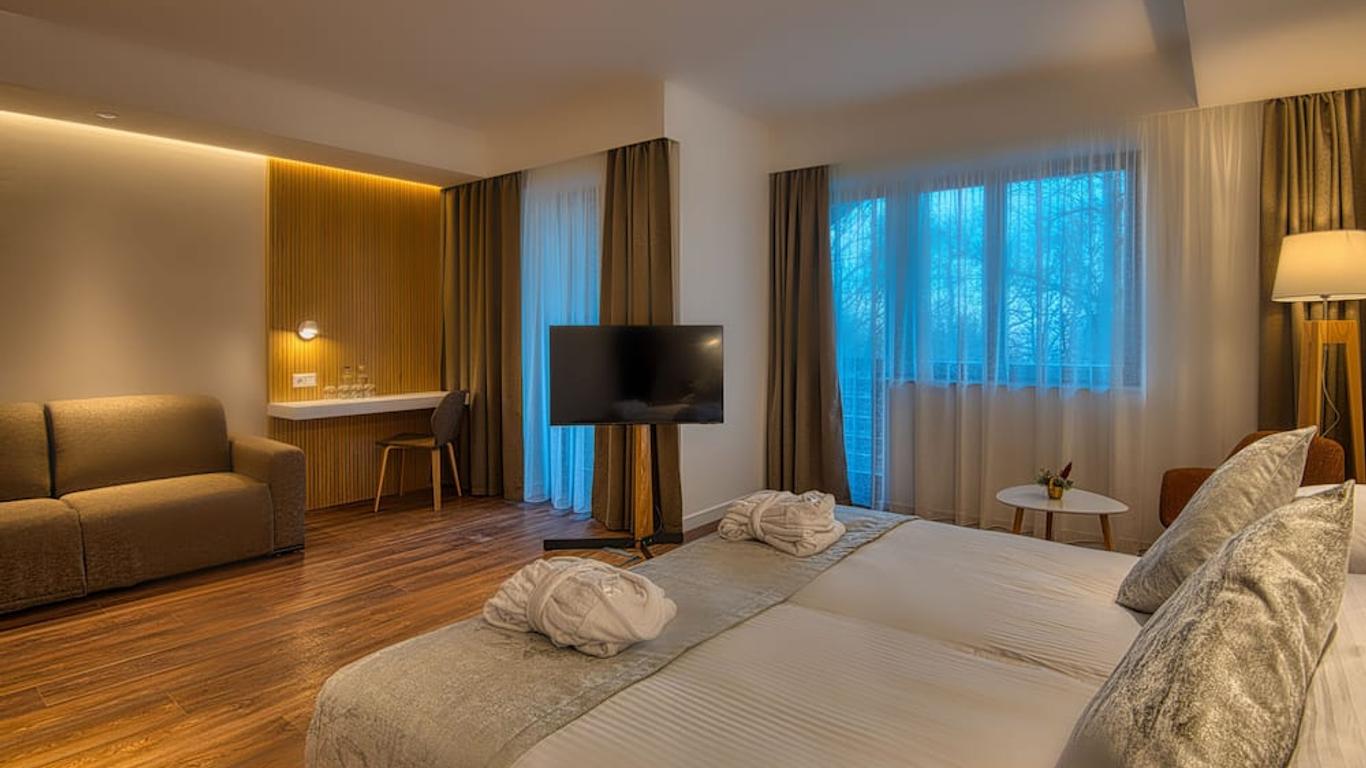 كاردونر هوتل آند كونفرانس سنتر