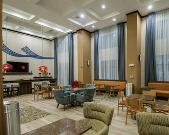 Hampton Inn and Suites Monroe - Monroe - Oleskelutila