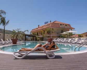 Hotel La Praia - Zambrone - Pool