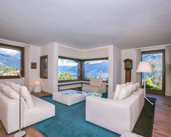 Villa San Michele - Griante - Huiskamer