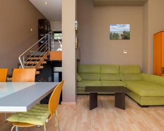 Costabravaforrent Pedró - Л'Аскала - Вітальня