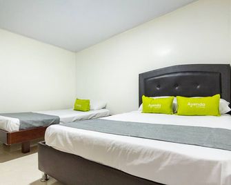 Hotel Ayenda Casa Howard 1092 - Bogotá - Habitación