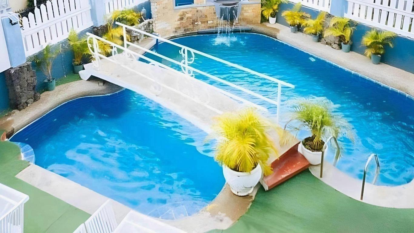 Grand Peninsula Suites Bataan