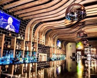 7 Saltos Resort - Salto del Guairá - Bar