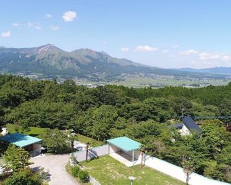 Tsukitei - Minamiaso - Outdoor view