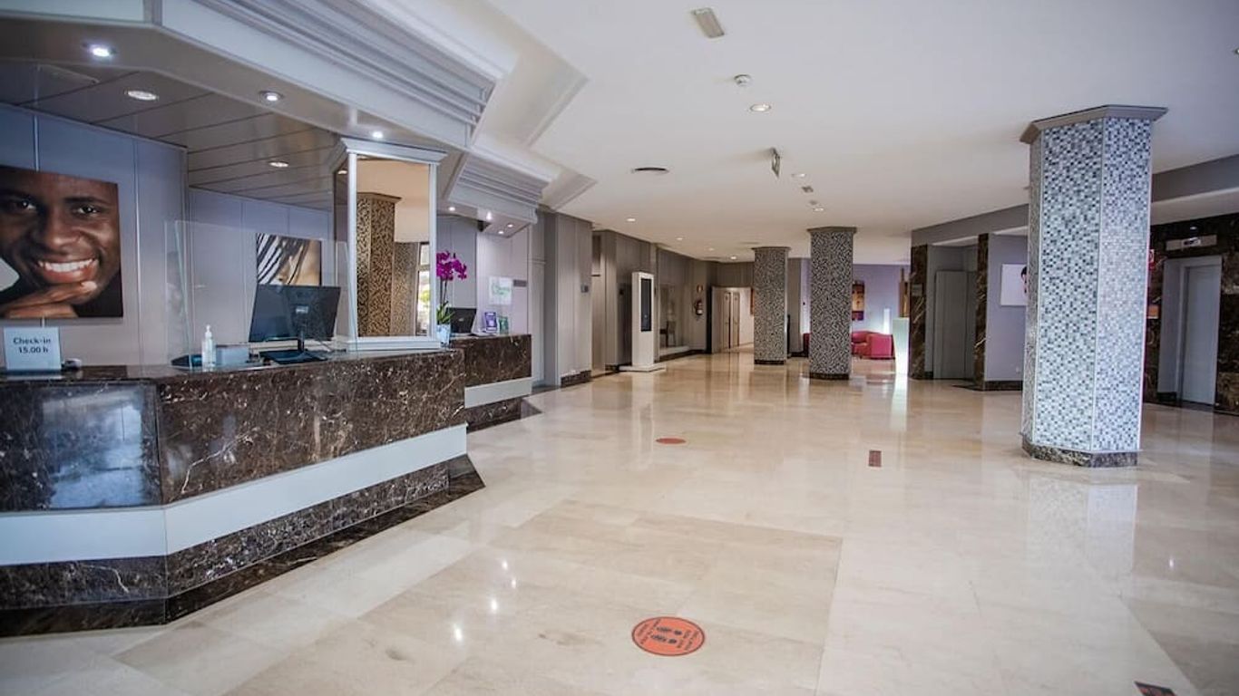 سرفاتور دون ميجيل - للبالغين فقط