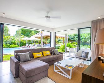 Marguery Villas by MJ Holidays - Grande Rivière Noire - Sala de estar