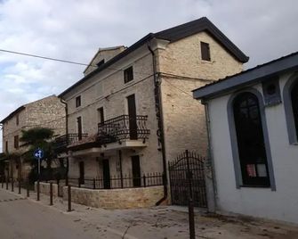 Rooms Grof - Tar