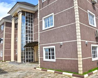 Western Dreams Hotel - Abuja - Building