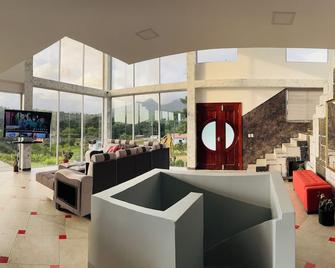 Romero Villa - huge pool! - Manglaralto - Lobby