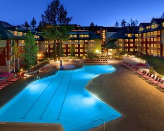 Experience the Best of Tahoe at Marriott’s Timber Lodge- 1 Bedroom Villa - South Lake Tahoe - Pileta