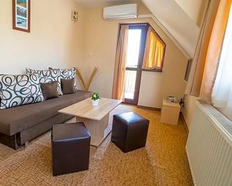 Ring Hotel - Blagoevgrad - Soggiorno