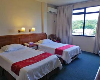 Pacific Orient Hotel - Miri - Bedroom
