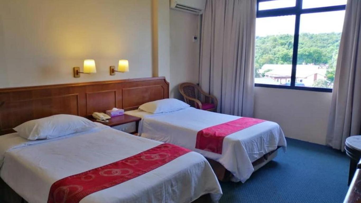 Pacific Orient Hotel