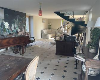Demeures & Châteaux Le Clos Luly - Cleguerec - Living room