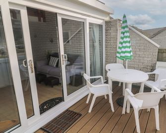 16 Seaspray - Truro - Balcony