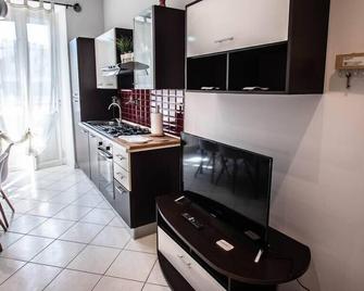 Splendido appartamento vicino al cuore di Torino - Torino - Cucina