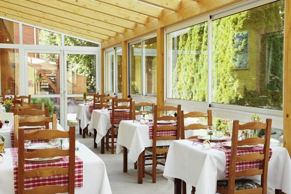 هوتل ديلا بوست - لوجيس دي فرانس