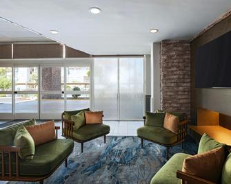 Fairfield by Marriott Inn & Suites Phoenix West Chandler - Phoenix - Lobby