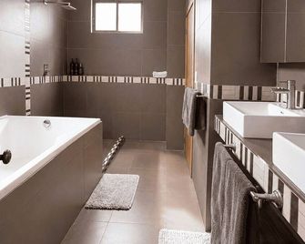 Flip Flop House - Puerto Villamil