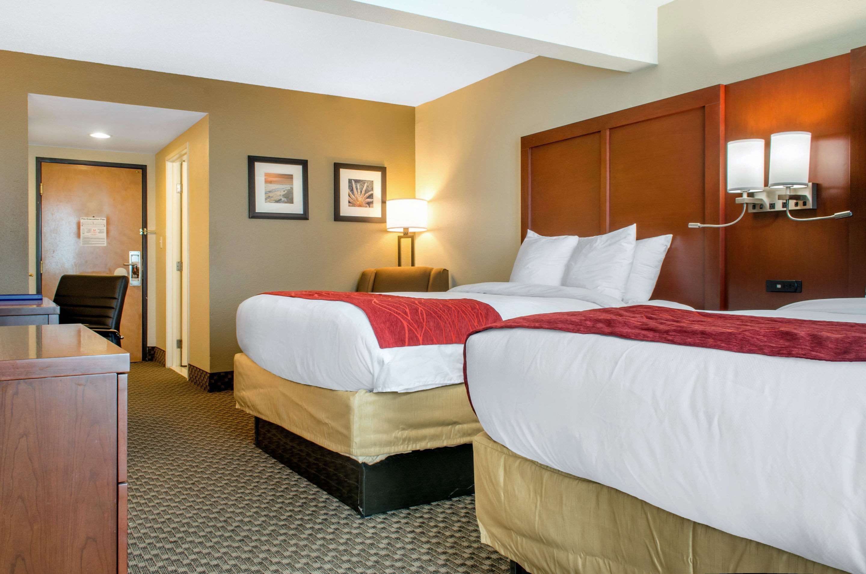 Comfort Inn And Suites Biloxi Diberville 84 1 3 3 Biloxi