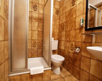 Bahn-Hotel - Düsseldorf - Bathroom