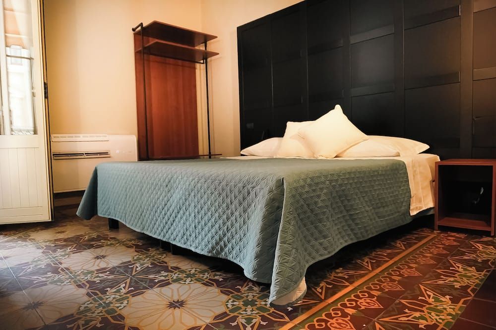 سانتوتسا هوتل كاتانيا - كاتانيا - غرفة نوم