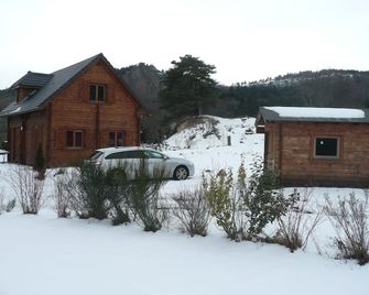 70 M2 'Les Genets' chalet for rent 250 m from Lake Chambon - Murol - Bâtiment