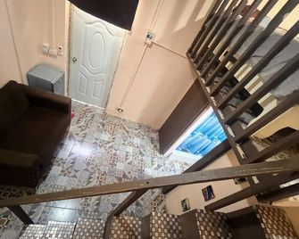 Casa De Huespedes El Español - Santo Domingo - Escaleras