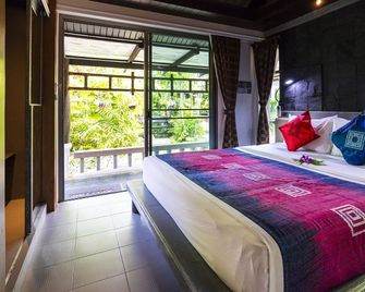 Bangtao Beach Chalet Resort - Choeng Thale