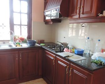 2 bedroom apartment fully furnished - Ragama - Kitchen