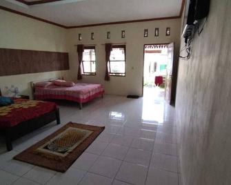 Borobudur Kampung Homestay - Suparlan - Borobudur - Habitación