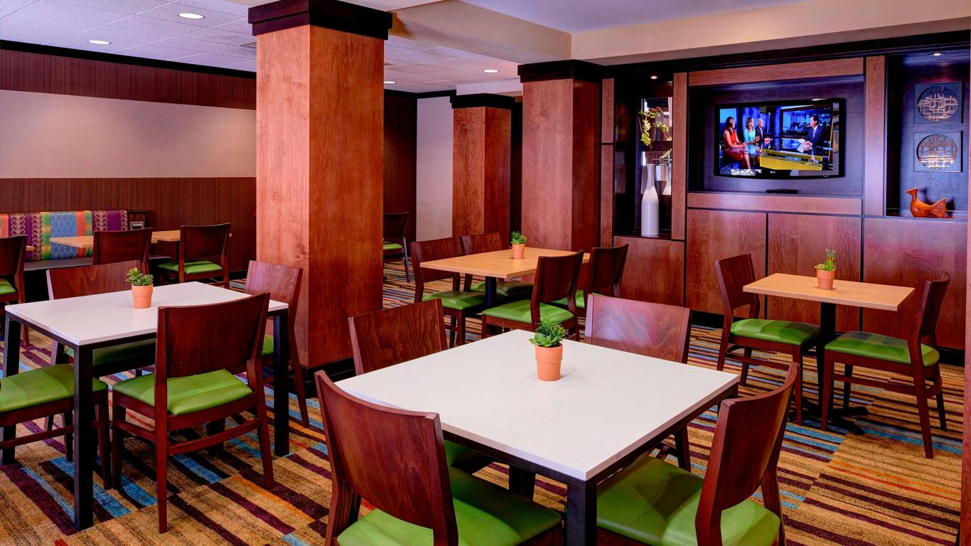 Fairfield Inn and Suites New Buffalo