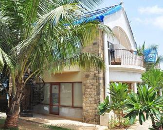 Silverador Resort - Thāne