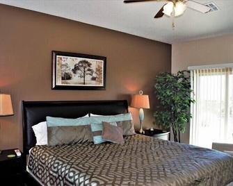 Fairway Haven Retreat Mesquite Vacation Rental with Putting Green! - Mesquite - Bedroom