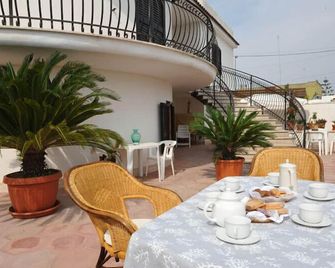 Villataty - Castrignano del Capo - Patio