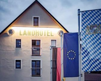 Landhotel Aschenbrenner - Freudenberg - Bâtiment