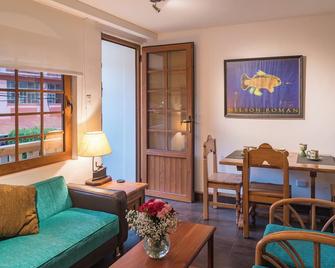 Casa del Balcon - Baños - Obývací pokoj